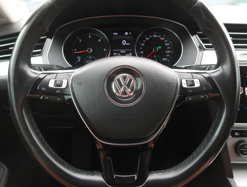 Volkswagen Passat, 2017