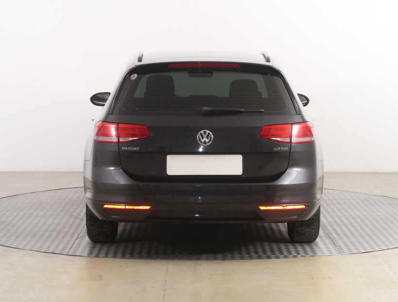 Volkswagen Passat, 2017