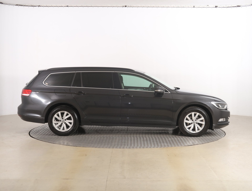 Volkswagen Passat, 2017