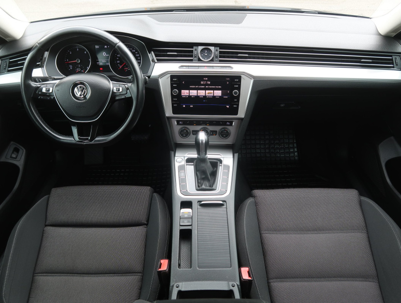 Volkswagen Passat, 2017