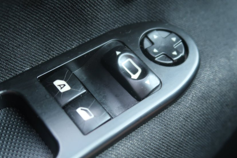 Peugeot 207, 2010
