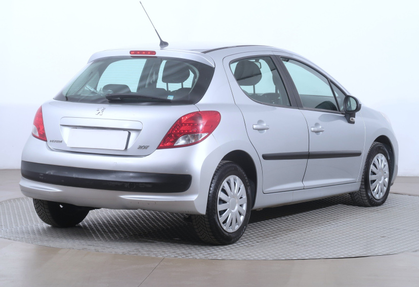 Peugeot 207, 2010