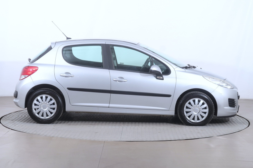 Peugeot 207, 2010