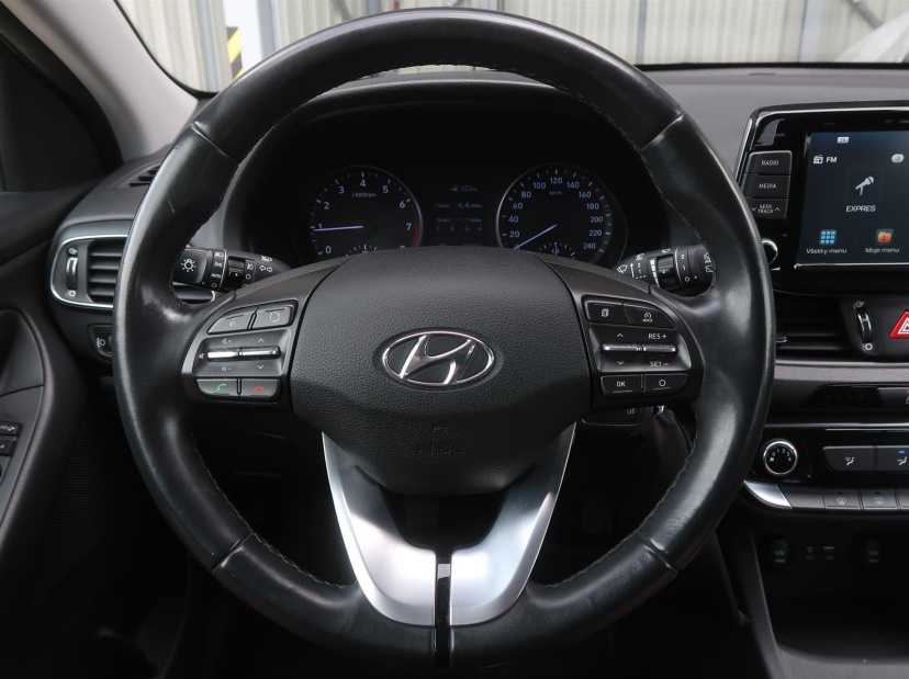 Hyundai i30, 2019