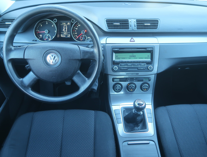 Volkswagen Passat, 2009