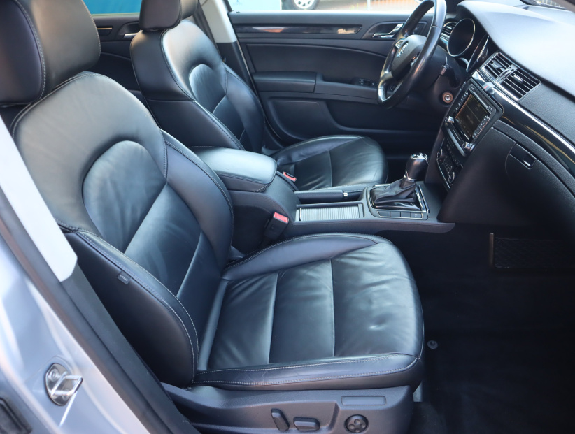 Škoda Superb, 2013