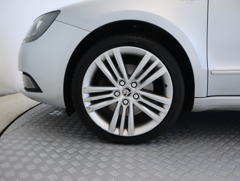 Škoda Superb, 2013