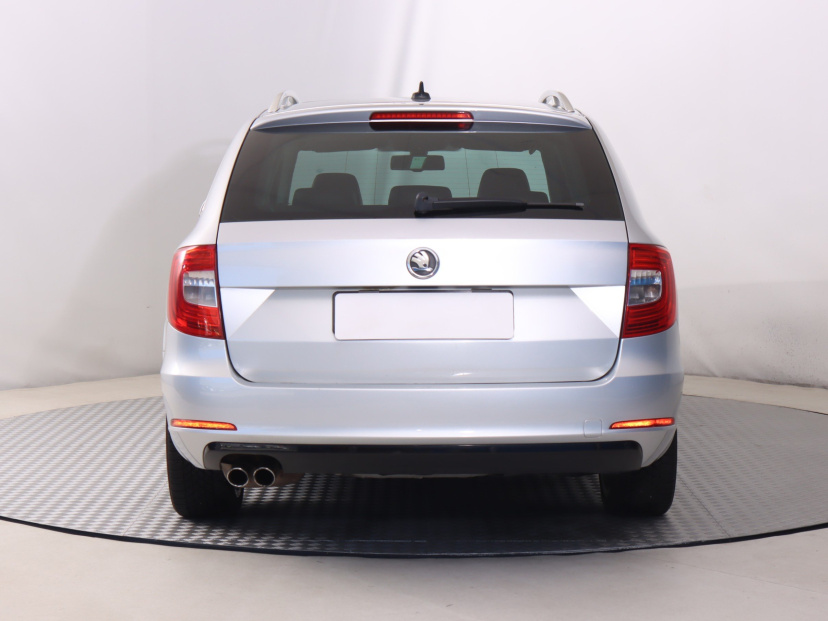 Škoda Superb, 2013