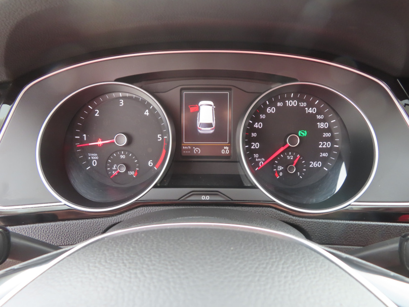 Volkswagen Passat, 2015