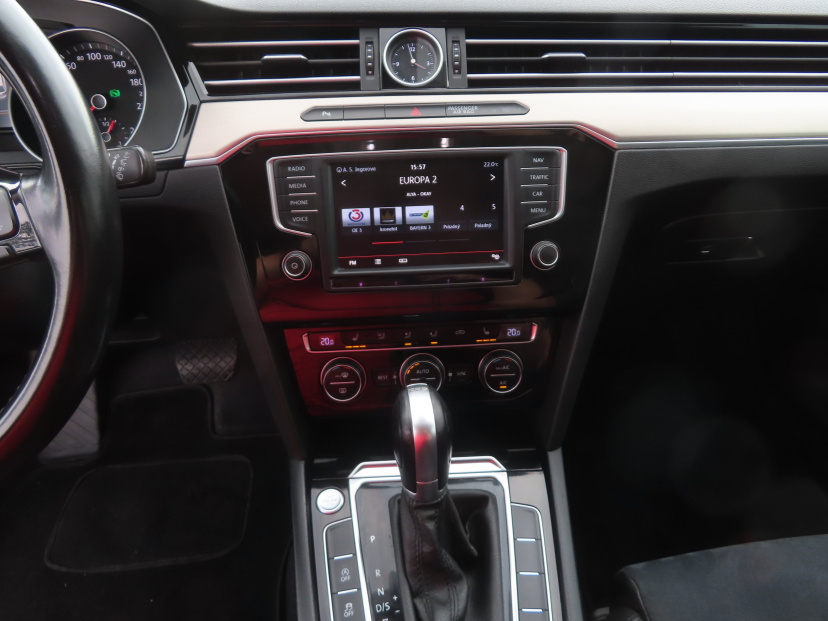 Volkswagen Passat, 2015