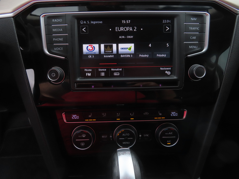 Volkswagen Passat, 2015