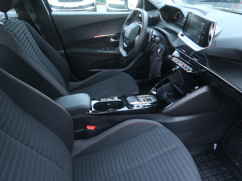 Peugeot 2008, 2022