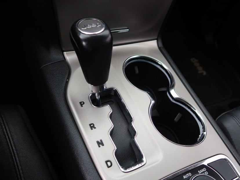 Jeep Grand Cherokee, 2012