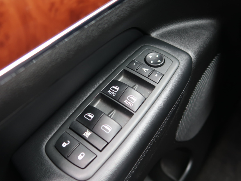 Jeep Grand Cherokee, 2012