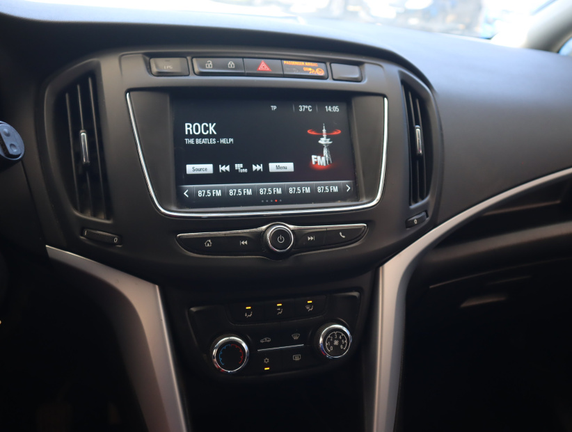 Opel Zafira Tourer, 2017