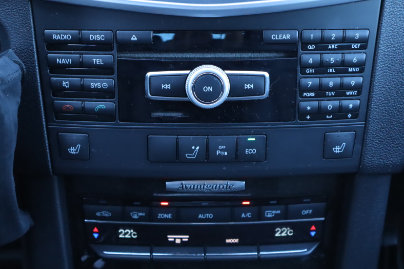 Mercedes-Benz E, 2012