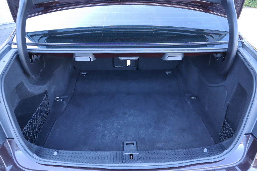 Mercedes-Benz E, 2012