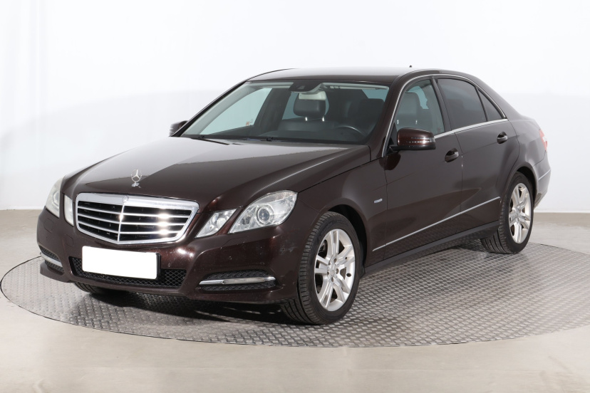 Mercedes-Benz E, 2012