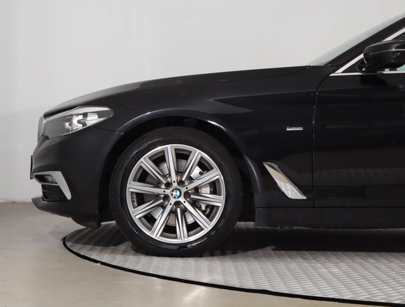 BMW 5, 2017