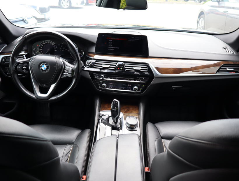 BMW 5, 2017