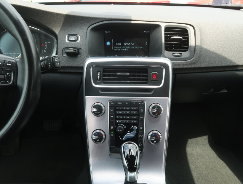 Volvo V60 Cross Country, 2017