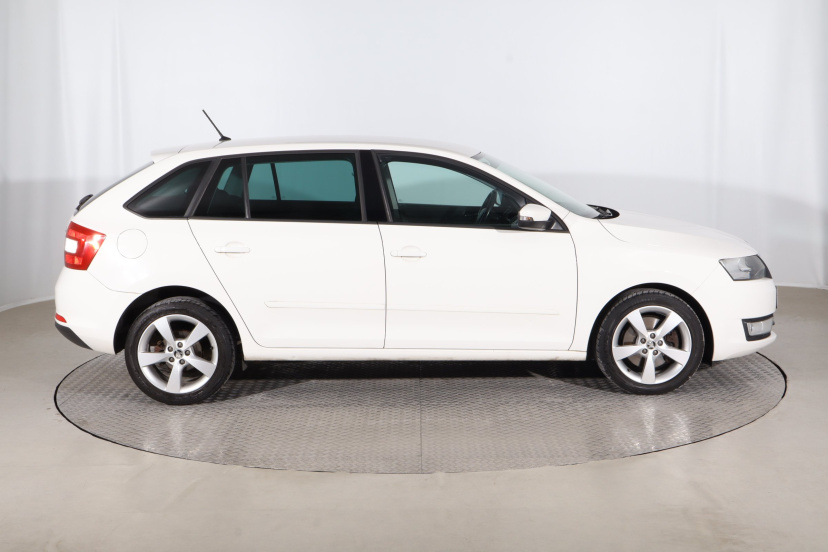 Škoda Rapid Spaceback, 2015