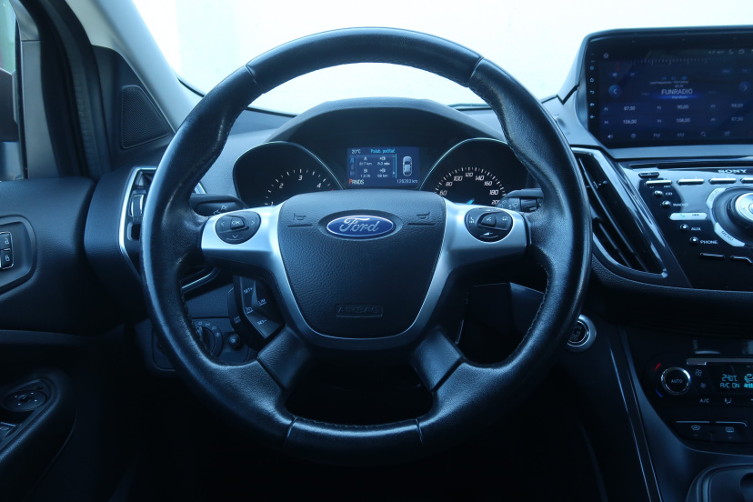Ford Kuga, 2015