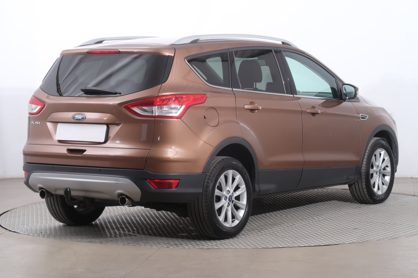 Ford Kuga, 2015