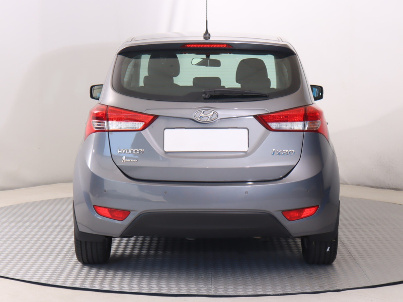 Hyundai ix20, 2013