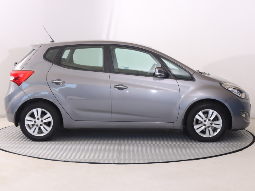 Hyundai ix20, 2013