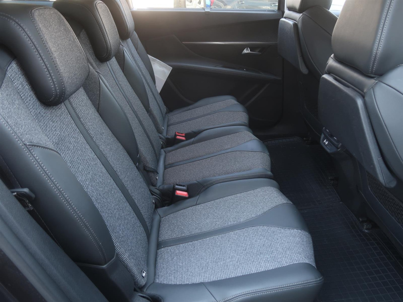 Peugeot 5008, 2020