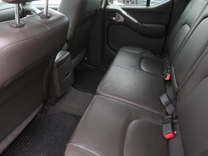 Nissan Navara, 2007
