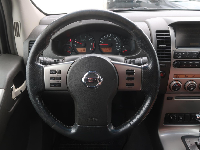 Nissan Navara, 2007