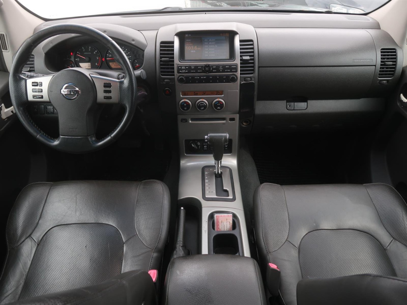 Nissan Navara, 2007