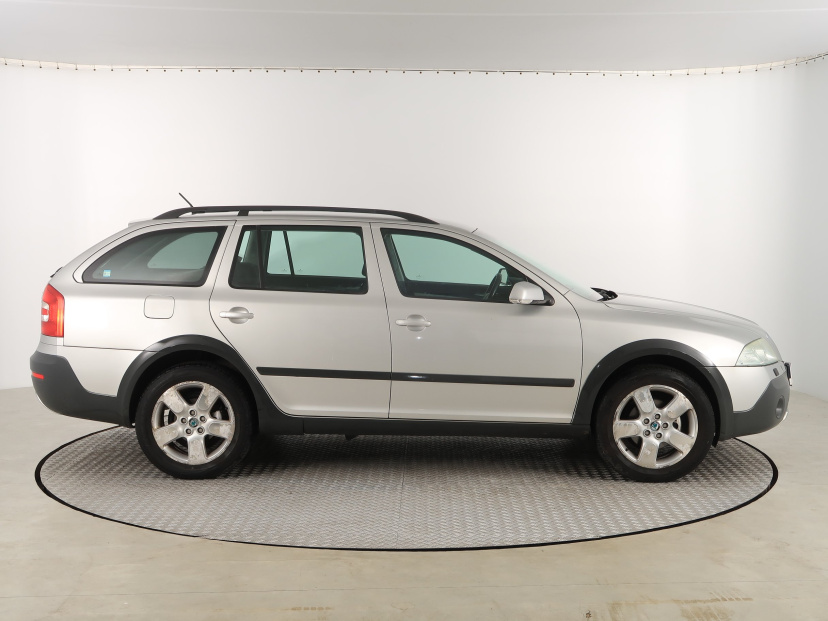 Škoda Octavia Scout, 2007