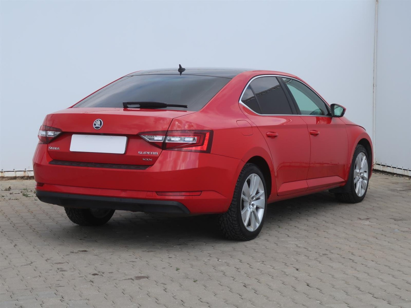 Škoda Superb, 2017