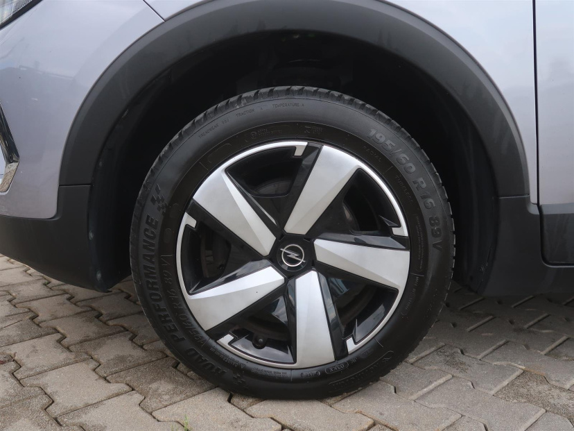 Opel Crossland, 2021