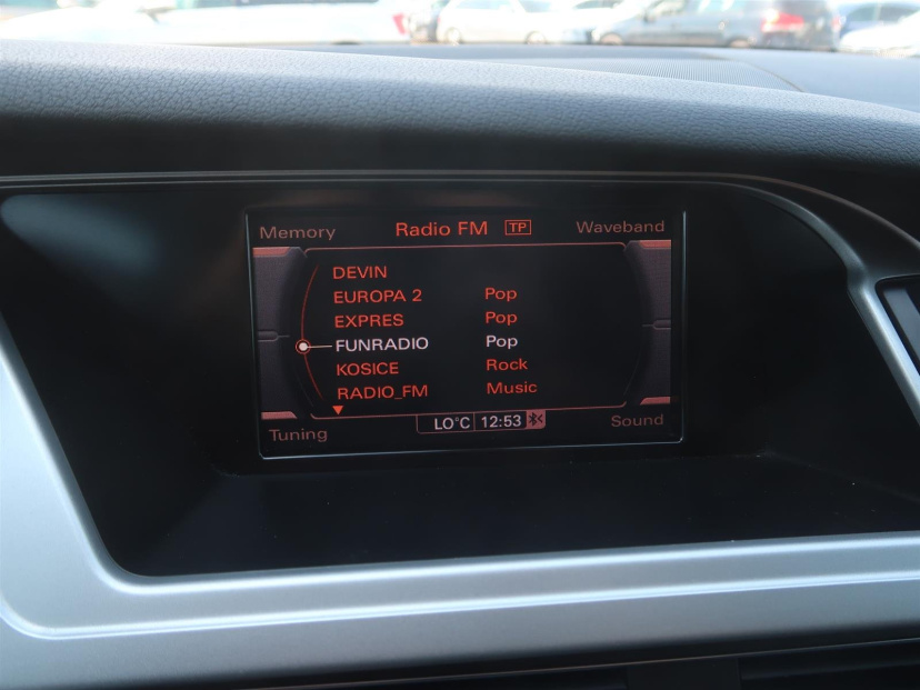 Audi A4, 2011