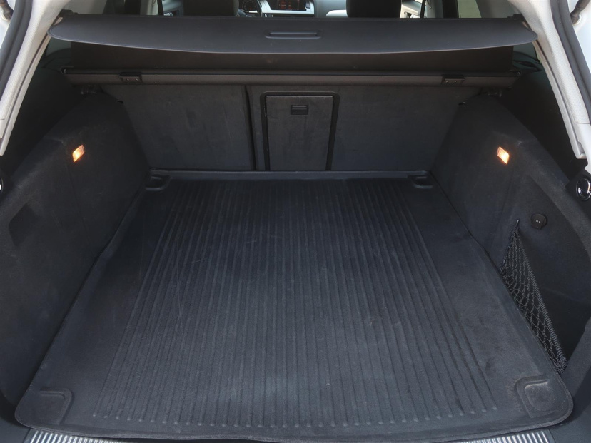Audi A4, 2011
