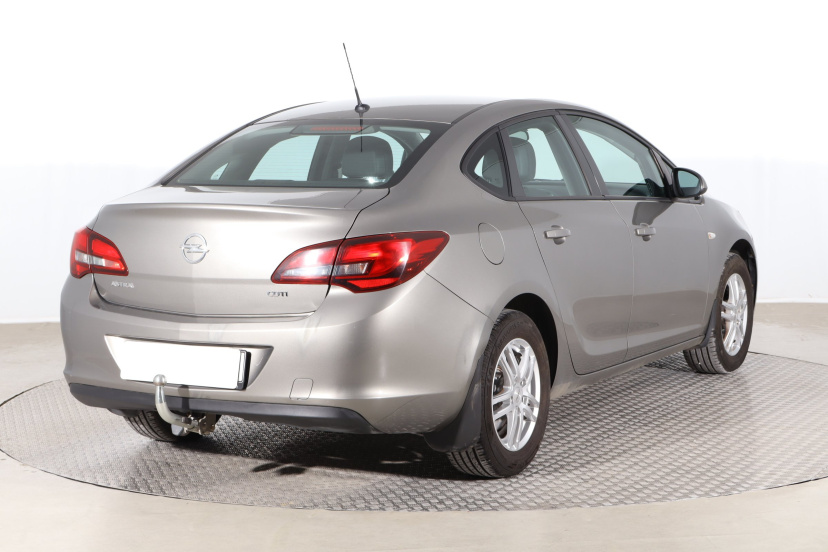 Opel Astra, 2016