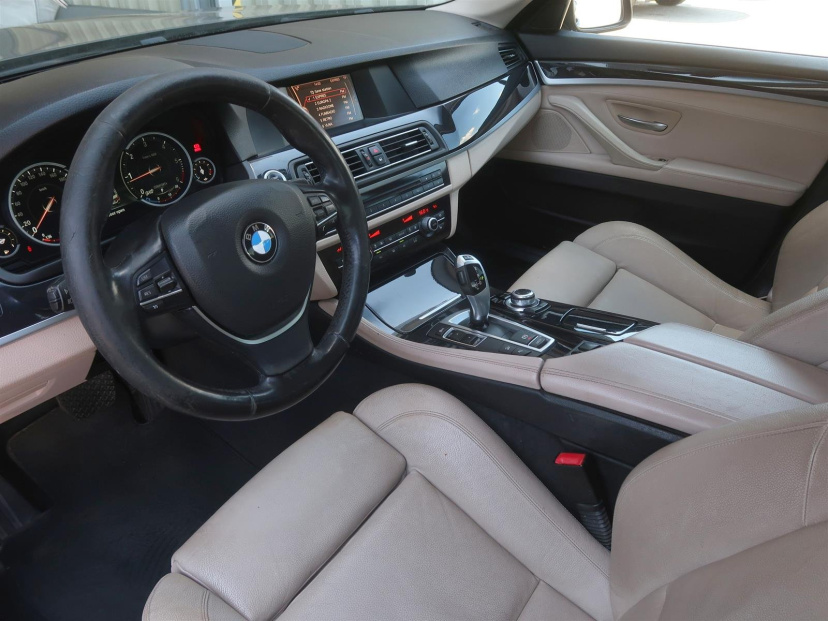 BMW 5, 2013