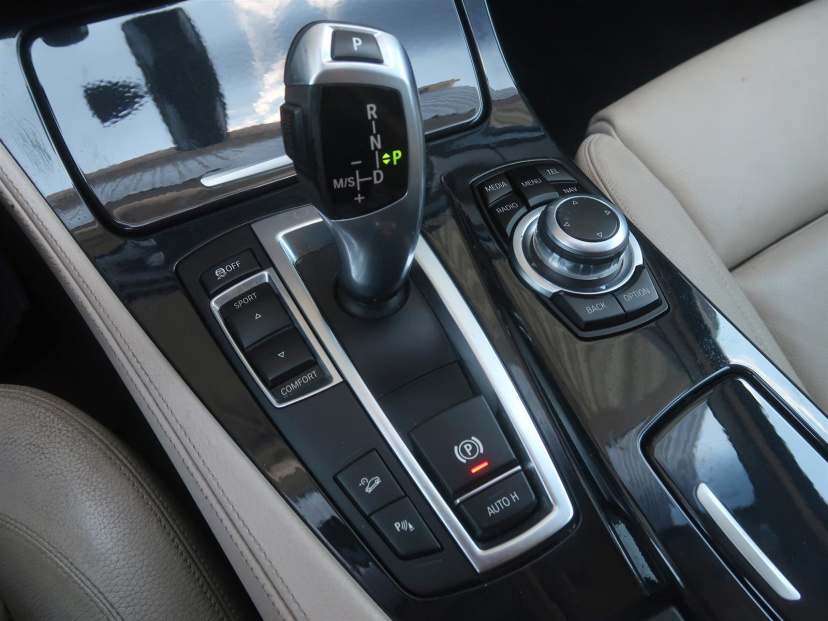 BMW 5, 2013