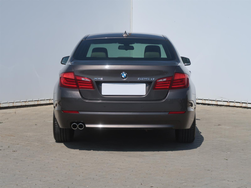 BMW 5, 2013