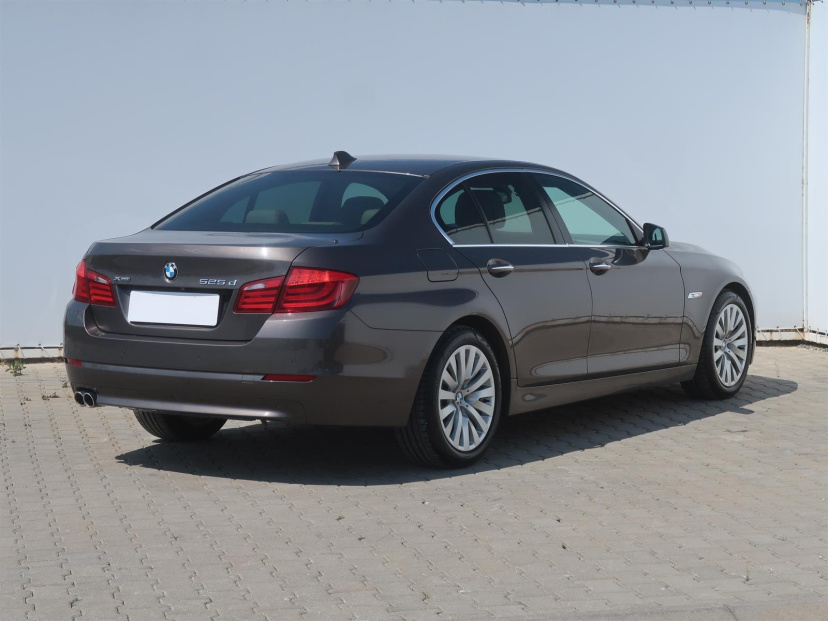 BMW 5, 2013