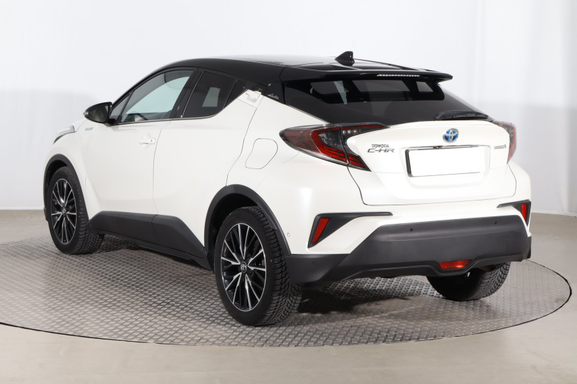 Toyota C-HR, 2018