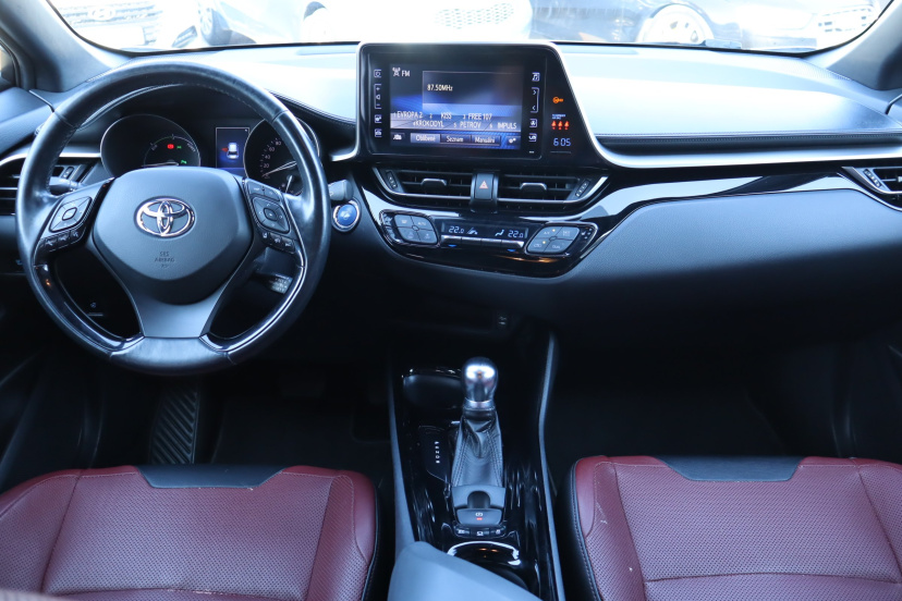 Toyota C-HR, 2018