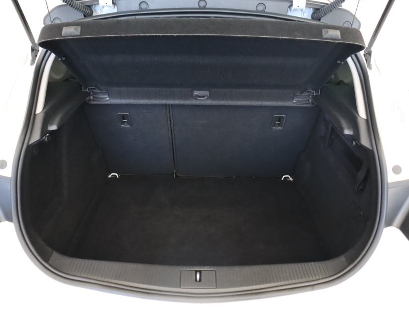 Opel Astra, 2012
