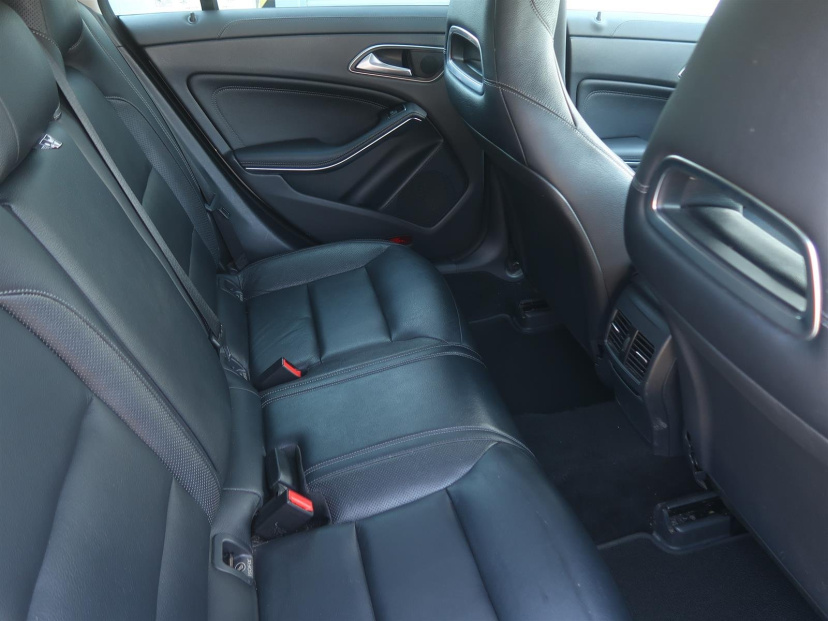 Mercedes-Benz CLA, 2016