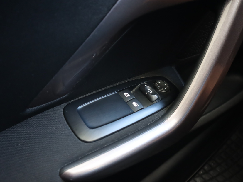 Peugeot 2008, 2016