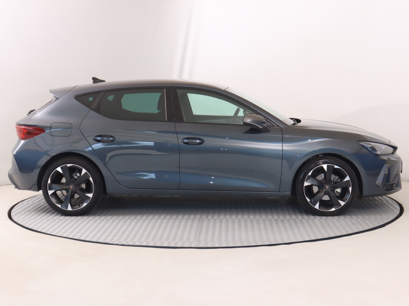 Cupra Leon, 2025